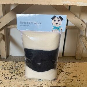 Dalmatian Needle Felting Kit